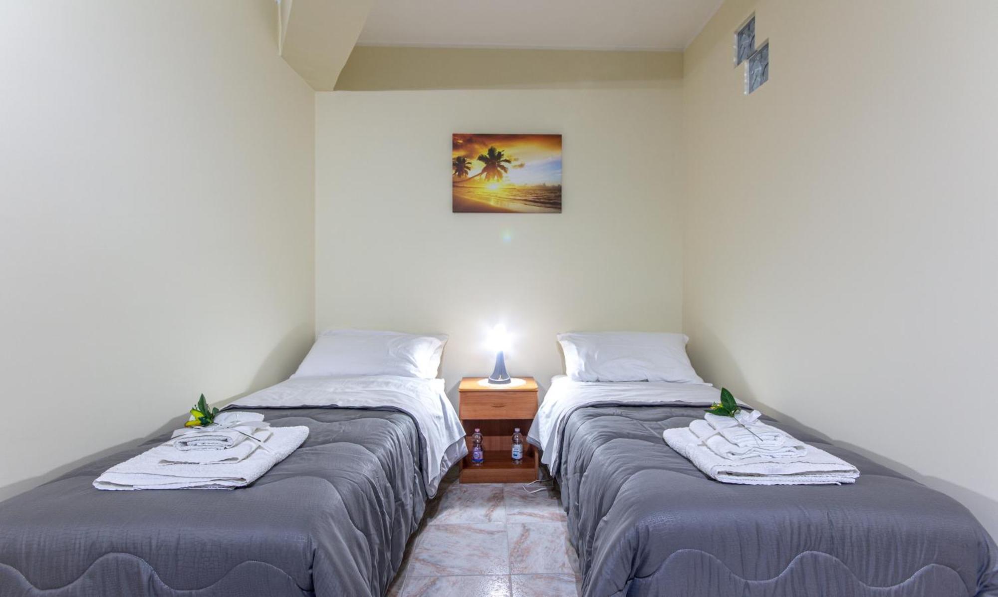 Etna Sunshine Apartments リングアグロッサ エクステリア 写真